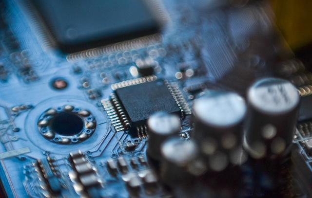 電子產(chǎn)品通過電快速瞬變脈沖試驗(yàn)的對策